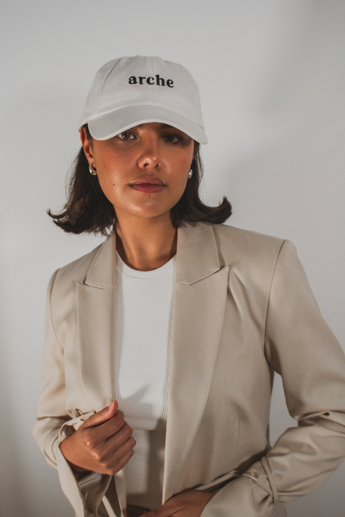 Arche Cap | White