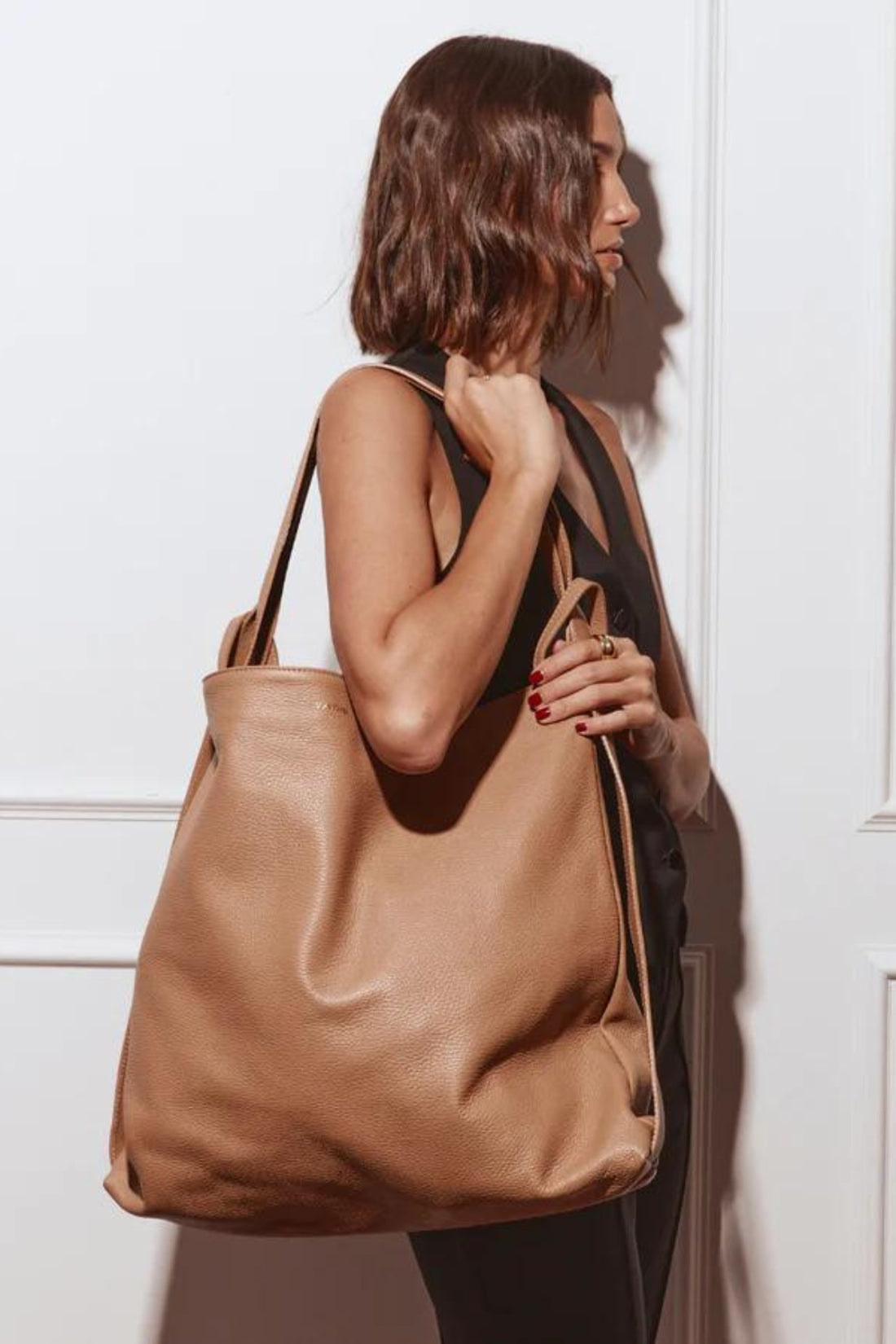 Bella XL 2-in-1 Convertible Backpack Tote | Light Tan