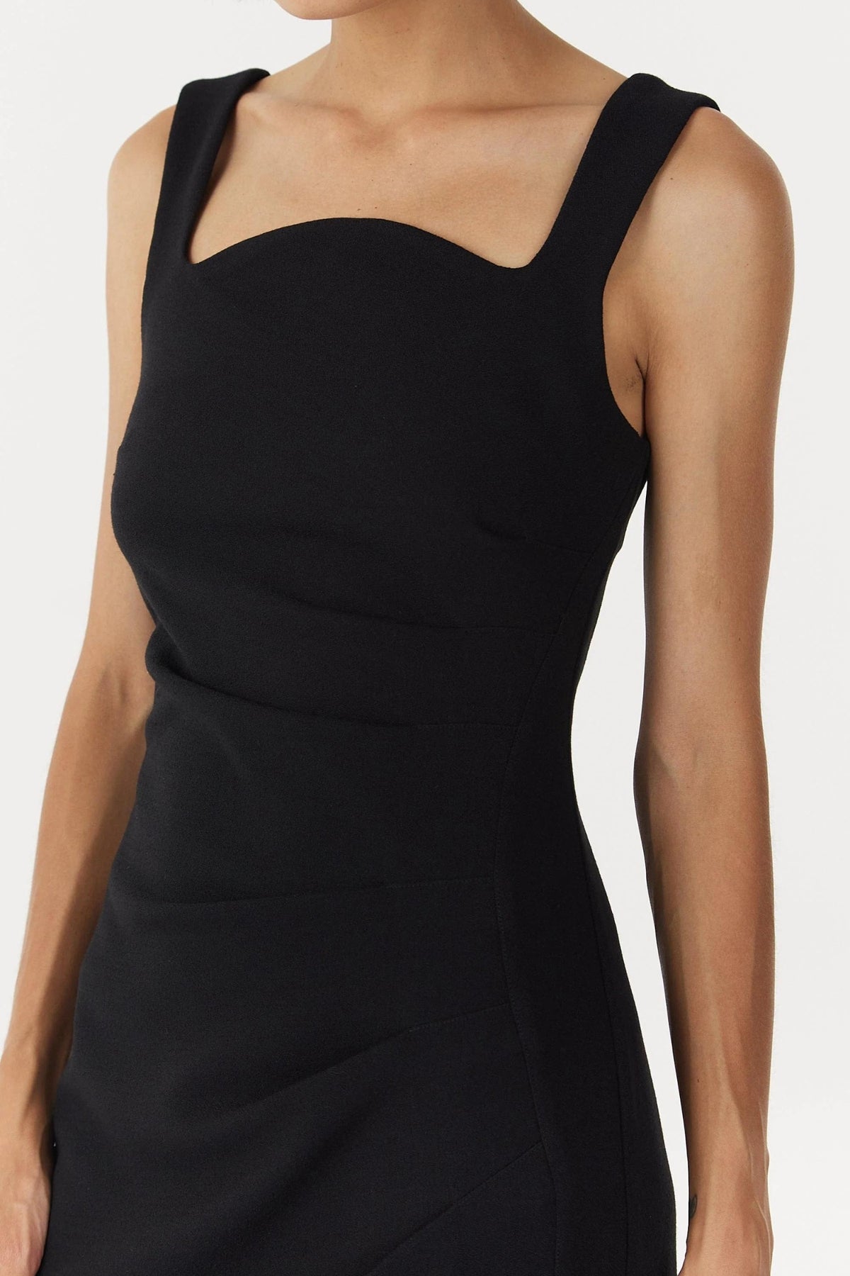 Enigma Tuck Dress | Black