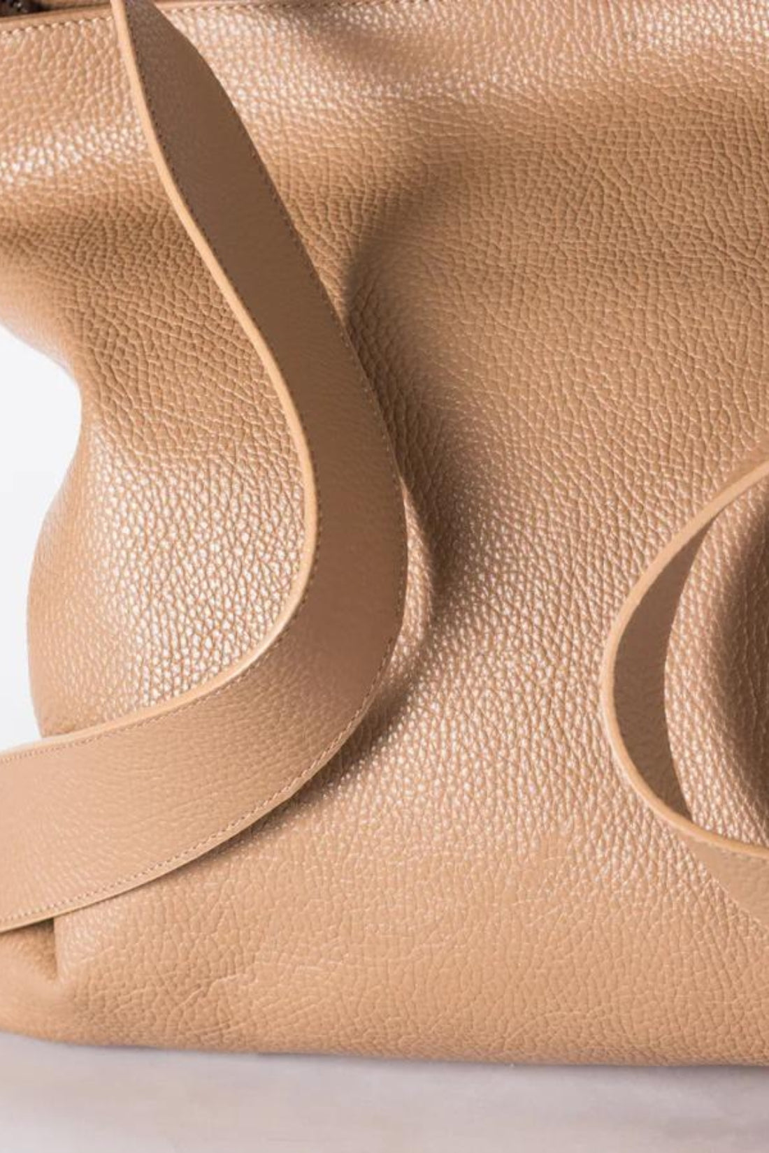 Bella XL 2-in-1 Convertible Backpack Tote | Light Tan