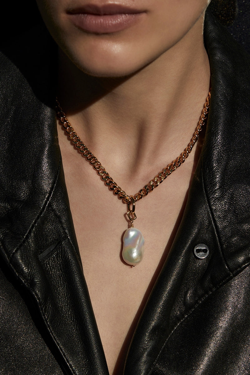 Shields Necklace | Pearl