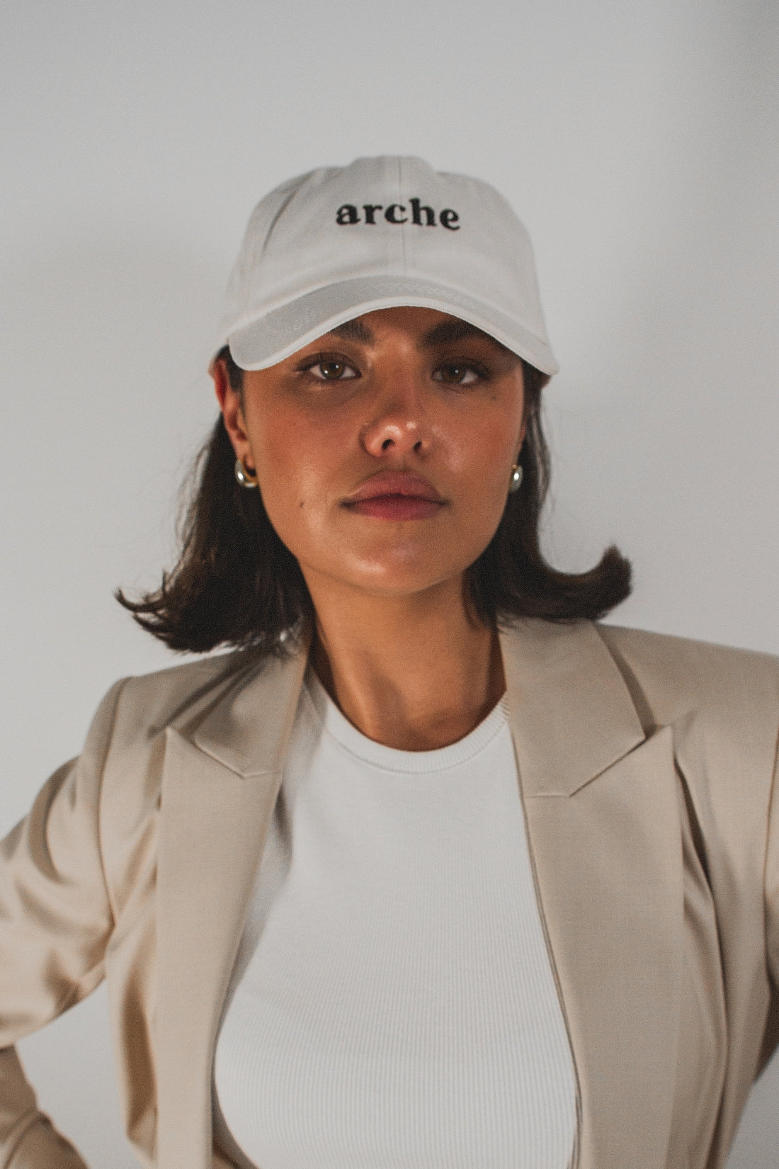 Arche Cap | White