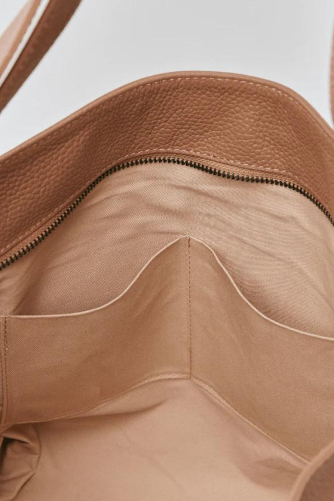 Bella XL 2-in-1 Convertible Backpack Tote | Light Tan