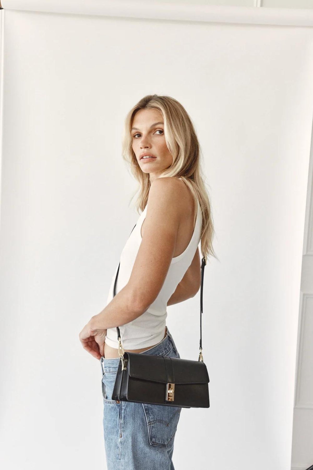 Claudia East West Crossbody | Black